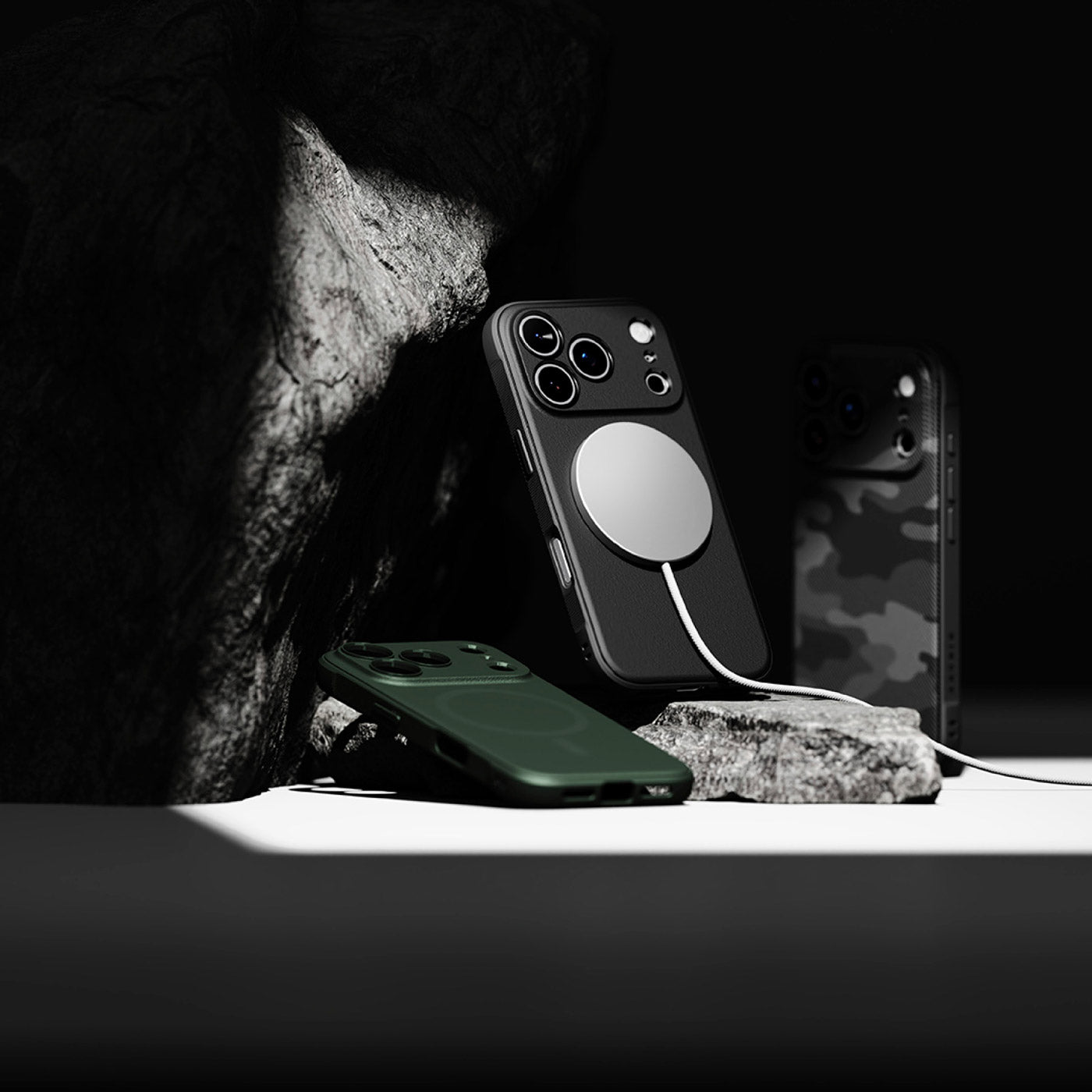 Case-Ringke-Onyx-Magnetic-iPhone-17-Pro-Max-_MagSafe_-Black2.jpg