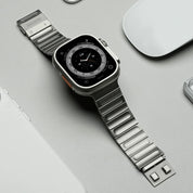 Correa Aulumu C01 Titanium Apple Watch (49mm / 46mm / 45mm / 44mm) - Titanium