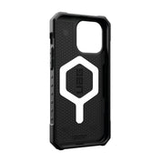 Case UAG Pathfinder iPhone 15 Pro Max (MagSafe) - Black