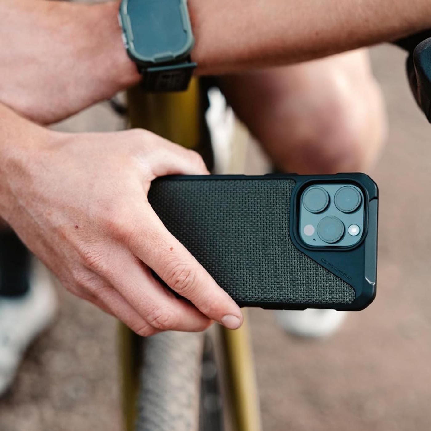 Case UAG Metropolis iPhone 15 Pro Max (MagSafe)