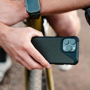 Case UAG Metropolis iPhone 15 Pro Max (MagSafe)